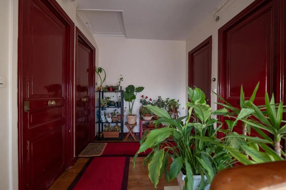 Cozy Escape In A Refined 2 Room - Paris 14E 0*,  France