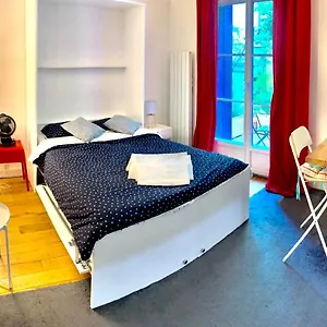 Apartment Alerte Bien Rare ! Studio Avec Terrasse, Paris