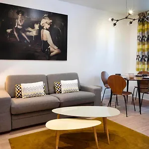 Apartment Rue De Rennes - Gaite, Paris